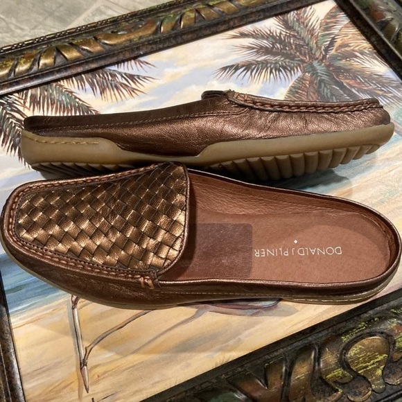 Donald J. Pliner Bronze Woven Flats - Picture 3 of 11